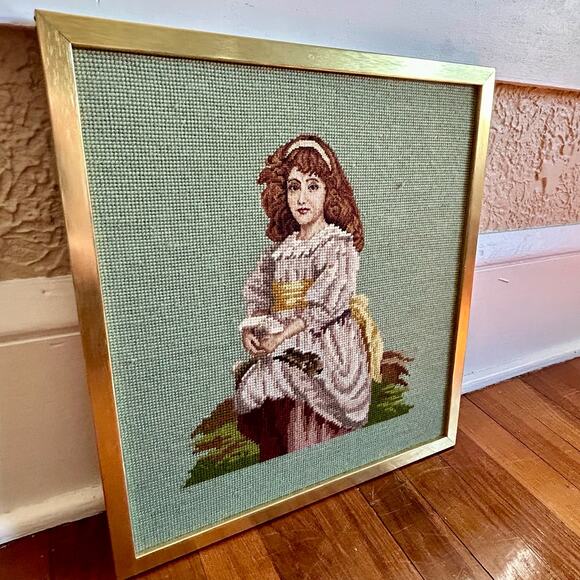 Vintage Needlepoint Portrait of Colonial Woman in Dress in Gold Frame - Picture 9 of 11